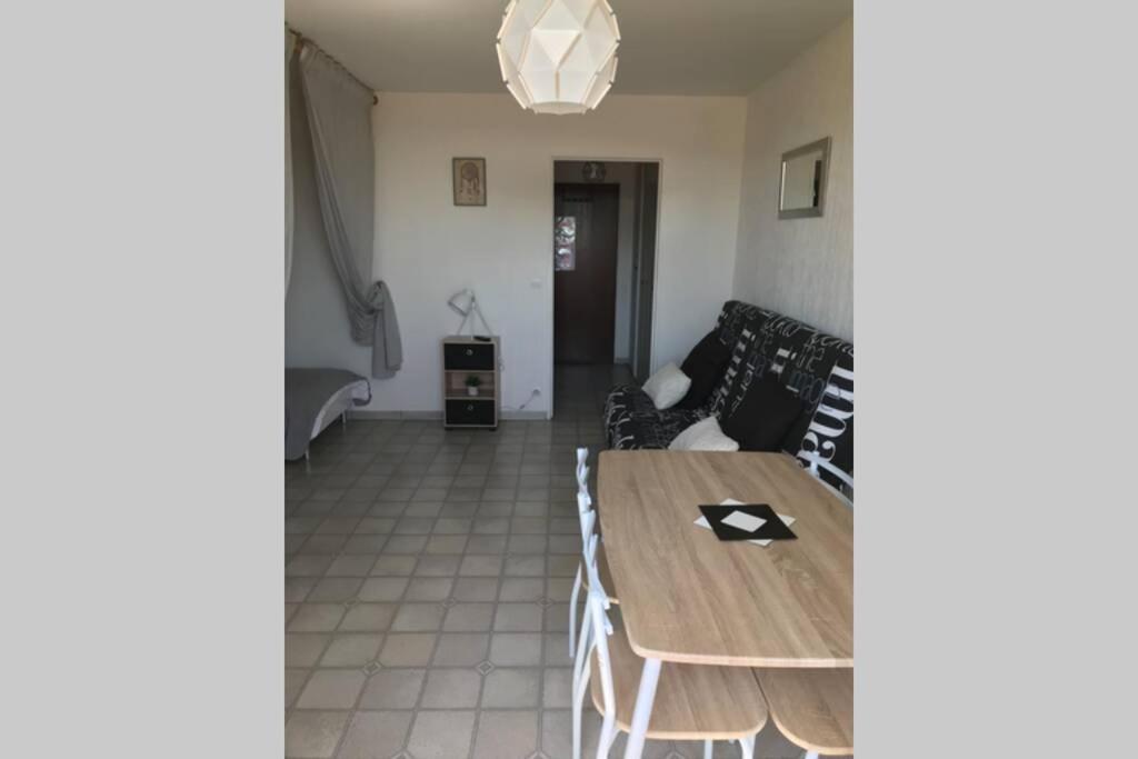 Studio Meuble Classe 2 Etoiles - 30M² Gréoux-les-Bains Екстериор снимка